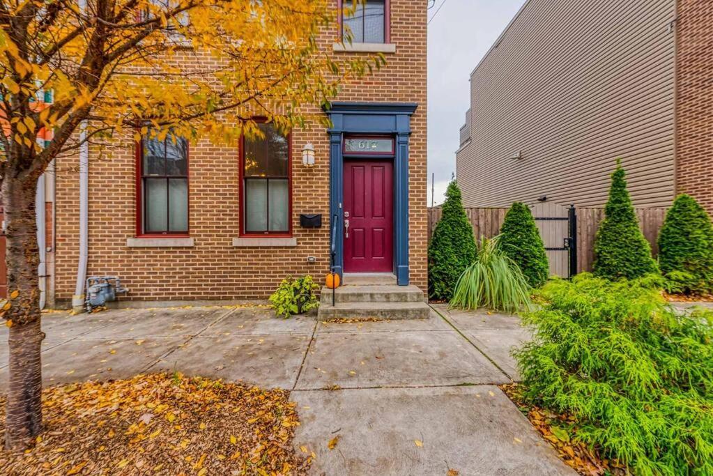 4 Bedroom 3 Bath Sleeps 10 Pet Friendly Private Backyard, 2 Car Garage, City Views, Close To All Stadiums And Casino ピッツバーグ エクステリア 写真