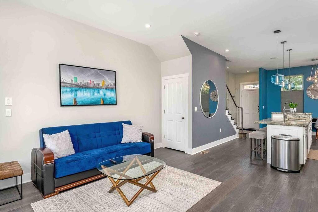 4 Bedroom 3 Bath Sleeps 10 Pet Friendly Private Backyard, 2 Car Garage, City Views, Close To All Stadiums And Casino ピッツバーグ エクステリア 写真